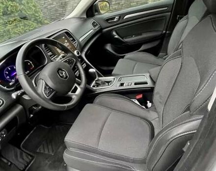 Белый Рено Меган, объемом двигателя 1.46 л и пробегом 73 тыс. км за 22000 $, фото 12 на Automoto.ua