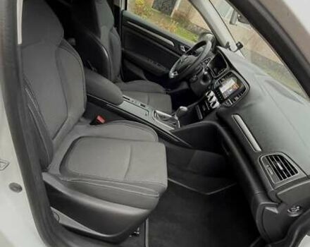 Белый Рено Меган, объемом двигателя 1.46 л и пробегом 73 тыс. км за 22000 $, фото 13 на Automoto.ua