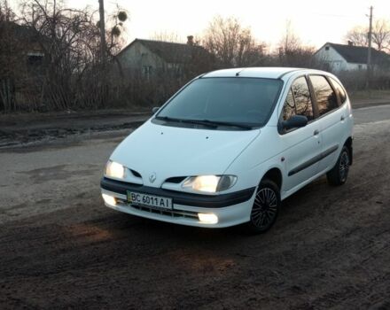 Белый Рено Меган, объемом двигателя 1.6 л и пробегом 330 тыс. км за 1470 $, фото 1 на Automoto.ua