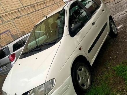 Рено Меган 1998 у Кропивницькому (Кіровограді) на Automoto.ua Білий Рено Меган, об'ємом двигуна 1.6 л та пробігом 380 тис. км за 2400 $, фото 1 на Automoto.ua