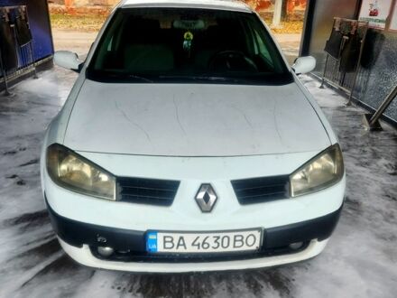 Белый Рено Меган, объемом двигателя 1.5 л и пробегом 240 тыс. км за 2100 $, фото 1 на Automoto.ua