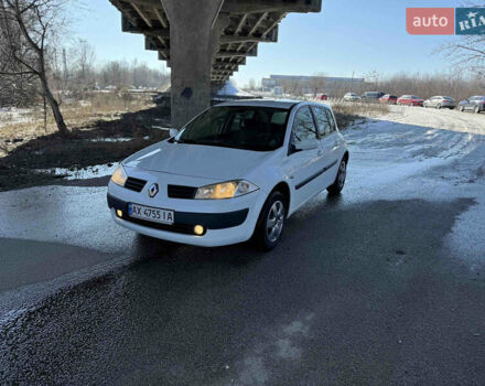 Белый Рено Меган, объемом двигателя 1.39 л и пробегом 186 тыс. км за 3499 $, фото 1 на Automoto.ua