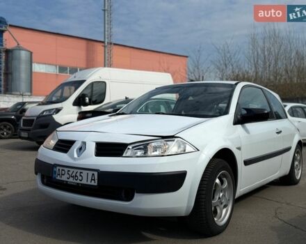 Белый Рено Меган, объемом двигателя 1.4 л и пробегом 231 тыс. км за 2700 $, фото 1 на Automoto.ua