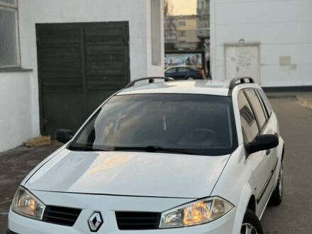 Белый Рено Меган, объемом двигателя 1.5 л и пробегом 386 тыс. км за 4400 $, фото 1 на Automoto.ua