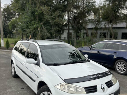 Рено Меган 2004 в Киеве на Automoto.ua Белый Рено Меган, объемом двигателя 1.6 л и пробегом 234 тыс. км за 4999 $, фото 1 на Automoto.ua