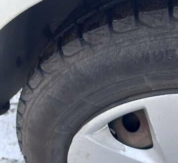 Белый Рено Меган, объемом двигателя 1.4 л и пробегом 208 тыс. км за 4400 $, фото 1 на Automoto.ua