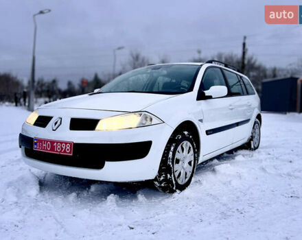 Белый Рено Меган, объемом двигателя 1.6 л и пробегом 167 тыс. км за 5400 $, фото 1 на Automoto.ua