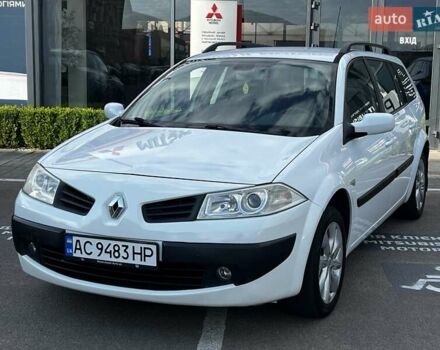 Белый Рено Меган, объемом двигателя 1.6 л и пробегом 235 тыс. км за 5200 $, фото 1 на Automoto.ua