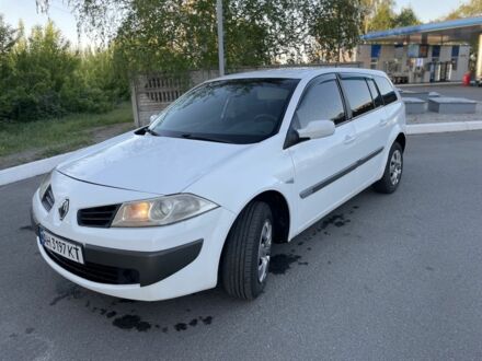 Рено Меган 2006 в Павлограде на Automoto.ua Белый Рено Меган, объемом двигателя 1.4 л и пробегом 299 тыс. км за 3750 $, фото 1 на Automoto.ua