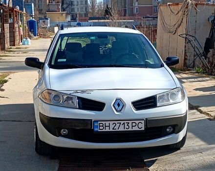 Білий Рено Меган, об'ємом двигуна 1.6 л та пробігом 270 тис. км за 5000 $, фото 1 на Automoto.ua