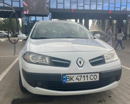 Білий Рено Меган, об'ємом двигуна 1.46 л та пробігом 350 тис. км за 4200 $, фото 1 на Automoto.ua