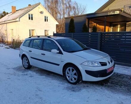 Белый Рено Меган, объемом двигателя 1.6 л и пробегом 235 тыс. км за 6200 $, фото 1 на Automoto.ua