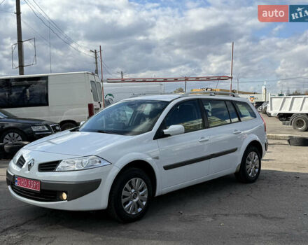 Рено Меган 2008 в Виннице на Automoto.ua Белый Рено Меган, объемом двигателя 1.6 л и пробегом 198 тыс. км за 5800 $, фото 1 на Automoto.ua