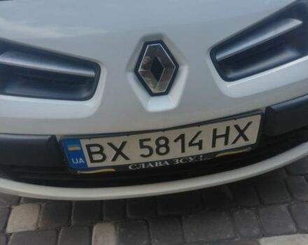 Белый Рено Меган, объемом двигателя 1.46 л и пробегом 250 тыс. км за 6700 $, фото 1 на Automoto.ua