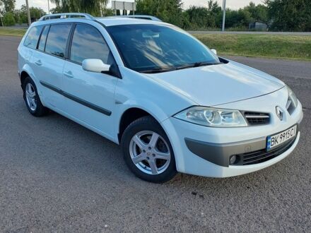 Белый Рено Меган, объемом двигателя 1.5 л и пробегом 285 тыс. км за 5100 $, фото 1 на Automoto.ua
