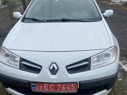 Білий Рено Меган, об'ємом двигуна 1.6 л та пробігом 215 тис. км за 6300 $, фото 1 на Automoto.ua