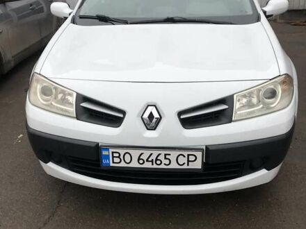 Белый Рено Меган, объемом двигателя 1.6 л и пробегом 262 тыс. км за 5300 $, фото 1 на Automoto.ua
