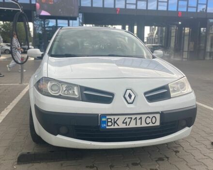 Білий Рено Меган, об'ємом двигуна 1.46 л та пробігом 350 тис. км за 3900 $, фото 1 на Automoto.ua