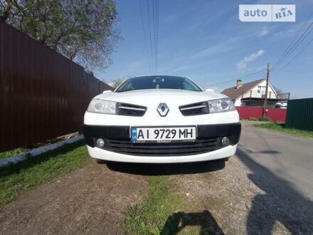 Рено Меган 2008 у Яготине на Automoto.ua Білий Рено Меган, об'ємом двигуна 1.9 л та пробігом 148 тис. км за 5900 $, фото 1 на Automoto.ua