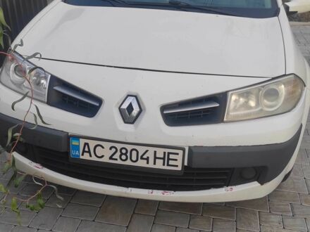 Рено Меган 2008 в Луцке на Automoto.ua Белый Рено Меган, объемом двигателя 1.6 л и пробегом 257 тыс. км за 5200 $, фото 1 на Automoto.ua