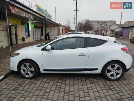 Белый Рено Меган, объемом двигателя 1.6 л и пробегом 209 тыс. км за 7000 $, фото 1 на Automoto.ua