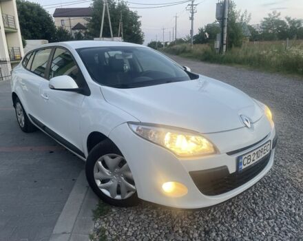 Білий Рено Меган, об'ємом двигуна 1.5 л та пробігом 400 тис. км за 5518 $, фото 1 на Automoto.ua