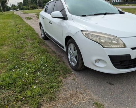Белый Рено Меган, объемом двигателя 1.5 л и пробегом 340 тыс. км за 5500 $, фото 1 на Automoto.ua
