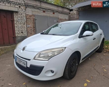 Білий Рено Меган, об'ємом двигуна 1.46 л та пробігом 203 тис. км за 5600 $, фото 1 на Automoto.ua