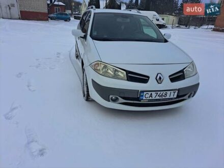 Белый Рено Меган, объемом двигателя 1.5 л и пробегом 318 тыс. км за 5000 $, фото 1 на Automoto.ua