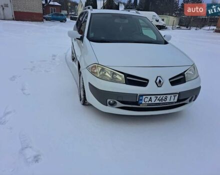 Белый Рено Меган, объемом двигателя 1.5 л и пробегом 318 тыс. км за 5000 $, фото 1 на Automoto.ua