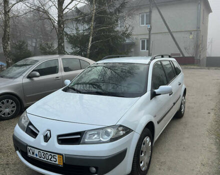 Белый Рено Меган, объемом двигателя 1.6 л и пробегом 145 тыс. км за 5500 $, фото 1 на Automoto.ua
