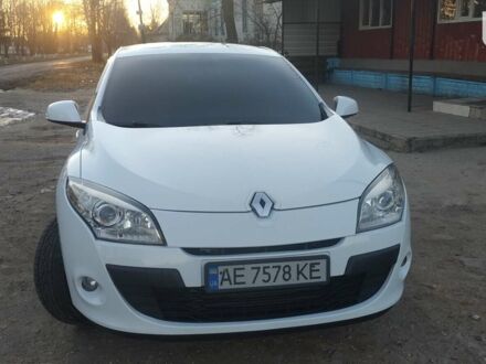 Білий Рено Меган, об'ємом двигуна 1.4 л та пробігом 238 тис. км за 6700 $, фото 1 на Automoto.ua