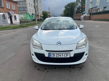 Рено Меган 2009 у Борзне на Automoto.ua Білий Рено Меган, об'ємом двигуна 1.6 л та пробігом 240 тис. км за 5200 $, фото 1 на Automoto.ua