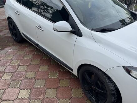 Білий Рено Меган, об'ємом двигуна 2 л та пробігом 233 тис. км за 6500 $, фото 1 на Automoto.ua