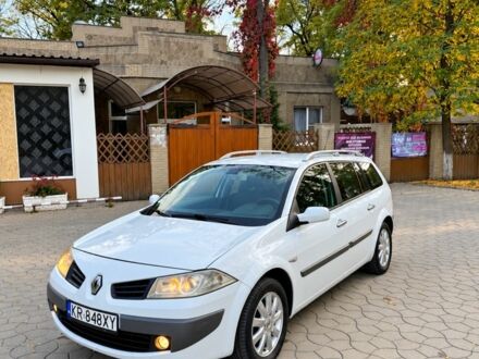 Белый Рено Меган, объемом двигателя 0 л и пробегом 280 тыс. км за 2800 $, фото 1 на Automoto.ua