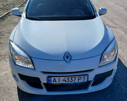 Білий Рено Меган, об'ємом двигуна 2 л та пробігом 198 тис. км за 7500 $, фото 1 на Automoto.ua