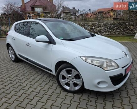 Білий Рено Меган, об'ємом двигуна 1.6 л та пробігом 183 тис. км за 8599 $, фото 1 на Automoto.ua