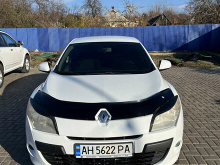Рено Меган 2009 в Дружковке на Automoto.ua Белый Рено Меган, объемом двигателя 1.5 л и пробегом 325 тыс. км за 7777 $, фото 1 на Automoto.ua