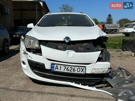Белый Рено Меган, объемом двигателя 1.46 л и пробегом 286 тыс. км за 3300 $, фото 1 на Automoto.ua