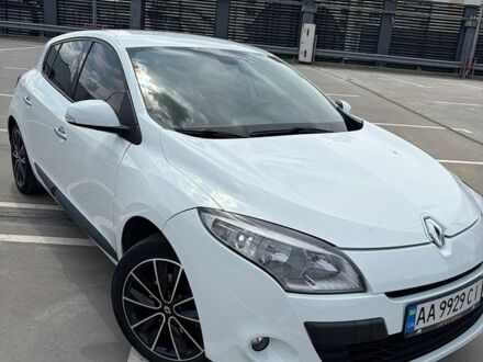 Білий Рено Меган, об'ємом двигуна 2 л та пробігом 217 тис. км за 7200 $, фото 1 на Automoto.ua