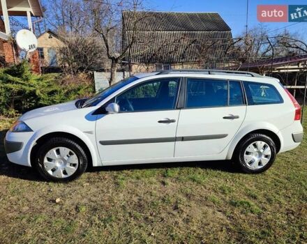 Білий Рено Меган, об'ємом двигуна 1.6 л та пробігом 120 тис. км за 6699 $, фото 1 на Automoto.ua