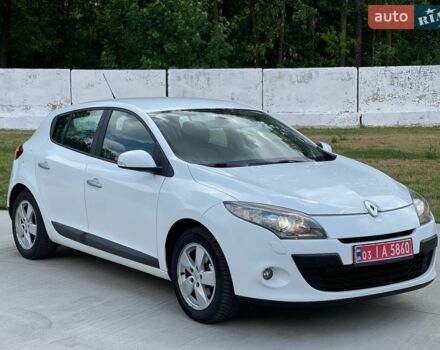 Білий Рено Меган, об'ємом двигуна 1.6 л та пробігом 228 тис. км за 6599 $, фото 1 на Automoto.ua