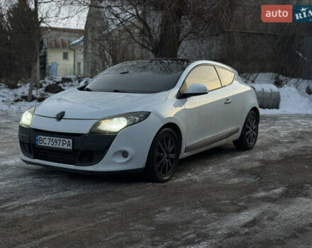 Білий Рено Меган, об'ємом двигуна 1.87 л та пробігом 227 тис. км за 5300 $, фото 1 на Automoto.ua