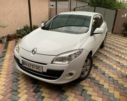 Білий Рено Меган, об'ємом двигуна 1.5 л та пробігом 370 тис. км за 6288 $, фото 1 на Automoto.ua