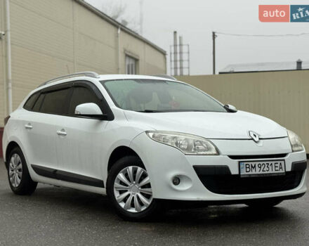 Белый Рено Меган, объемом двигателя 1.6 л и пробегом 255 тыс. км за 7250 $, фото 1 на Automoto.ua
