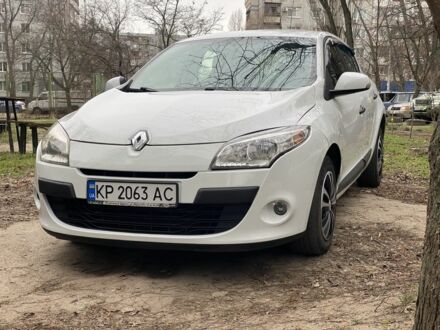 Білий Рено Меган, об'ємом двигуна 1.5 л та пробігом 210 тис. км за 6200 $, фото 1 на Automoto.ua