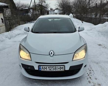 Белый Рено Меган, объемом двигателя 1.46 л и пробегом 290 тыс. км за 6150 $, фото 1 на Automoto.ua