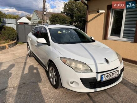 Білий Рено Меган, об'ємом двигуна 1.5 л та пробігом 299 тис. км за 5600 $, фото 1 на Automoto.ua