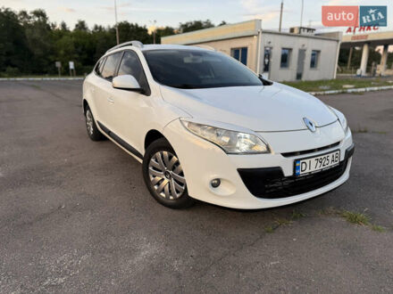 Рено Меган 2010 в Ровно на Automoto.ua Белый Рено Меган, объемом двигателя 1.5 л и пробегом 280 тыс. км за 6700 $, фото 1 на Automoto.ua