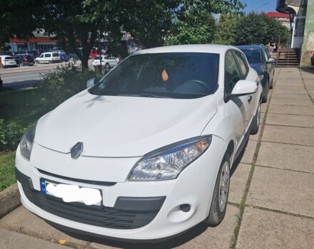 Белый Рено Меган, объемом двигателя 1.5 л и пробегом 280 тыс. км за 7100 $, фото 1 на Automoto.ua